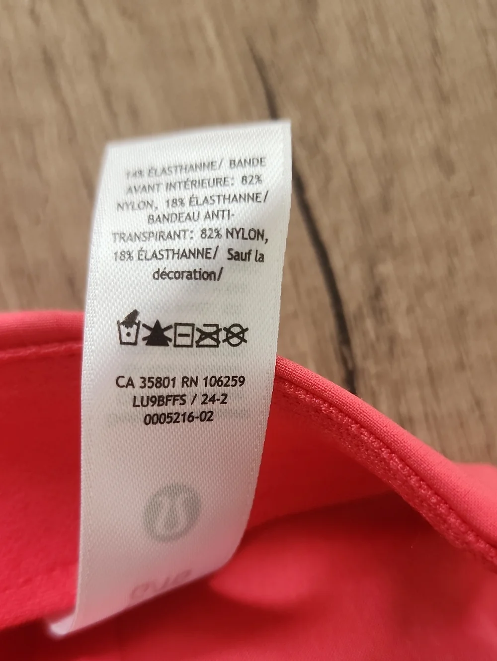 lululemon athletica stay visible